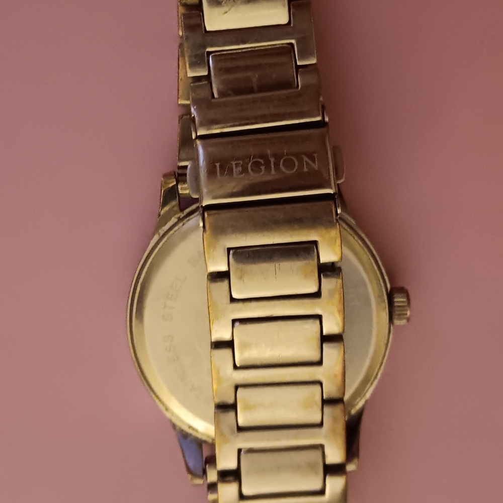 Legion Watch - Picture 4 of 5